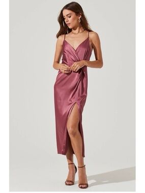 Astr The Label Mauve Satin Slip Dress